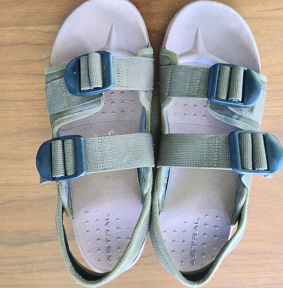 Astral Womens Green and Black Sandals - Picture 1 of 6